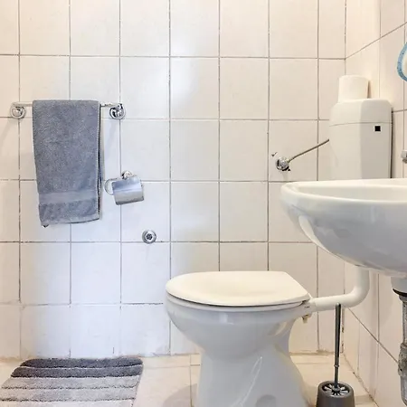 Apartamento Awesome In Gusce With Wifi